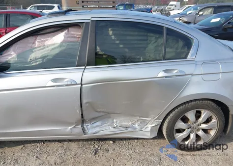 2010 Honda Accord 2.4 Ex-L z USA, uszkodzony, nr VIN 1HGCP2F81AA071237